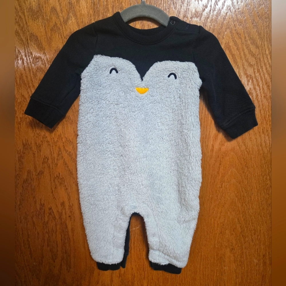 Baby Gap Penguin Romper, Size 3-6 months